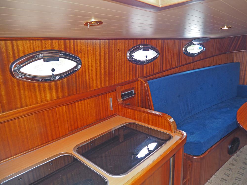 Fore ship, Accommodation